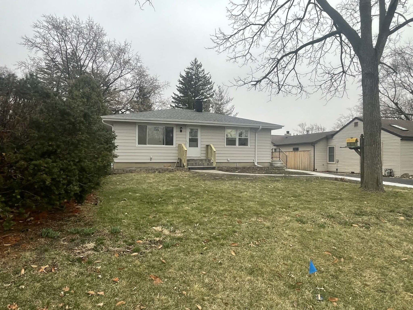 371 N Fairfield Avenue, Lombard, IL