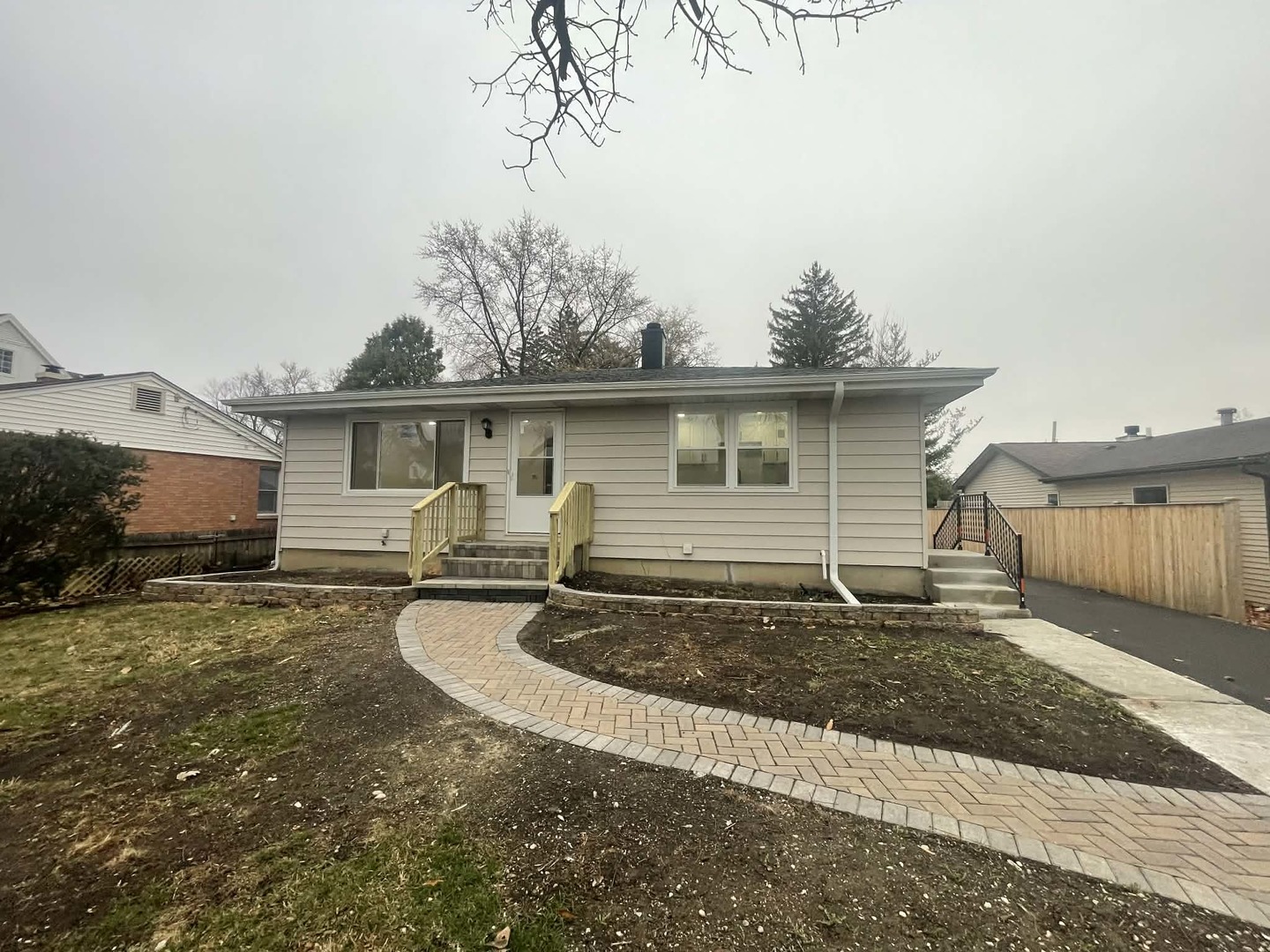 371 N Fairfield Avenue, Lombard, IL