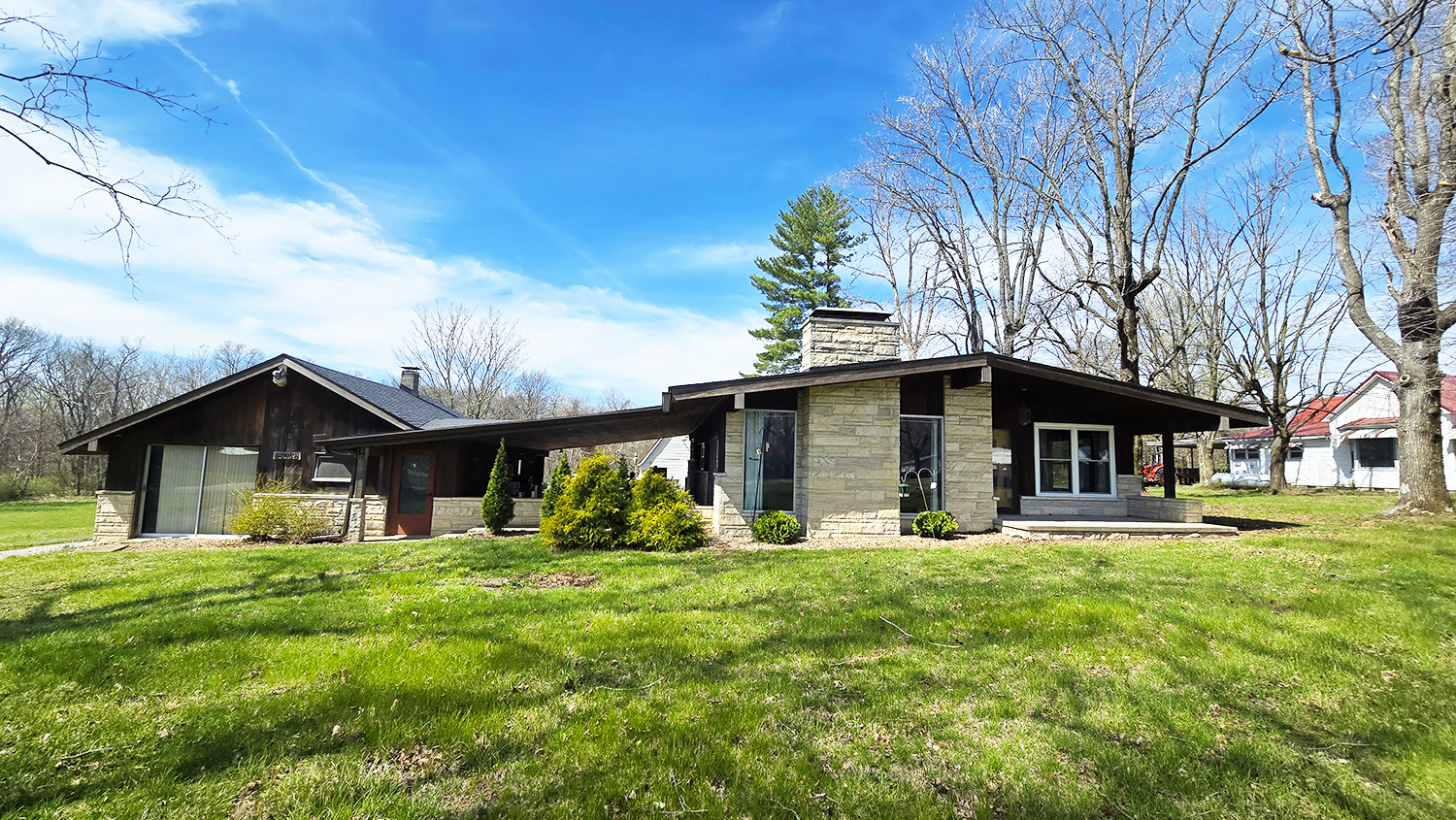 15019 N Illnois Hwy 37, Mt Vernon, IL