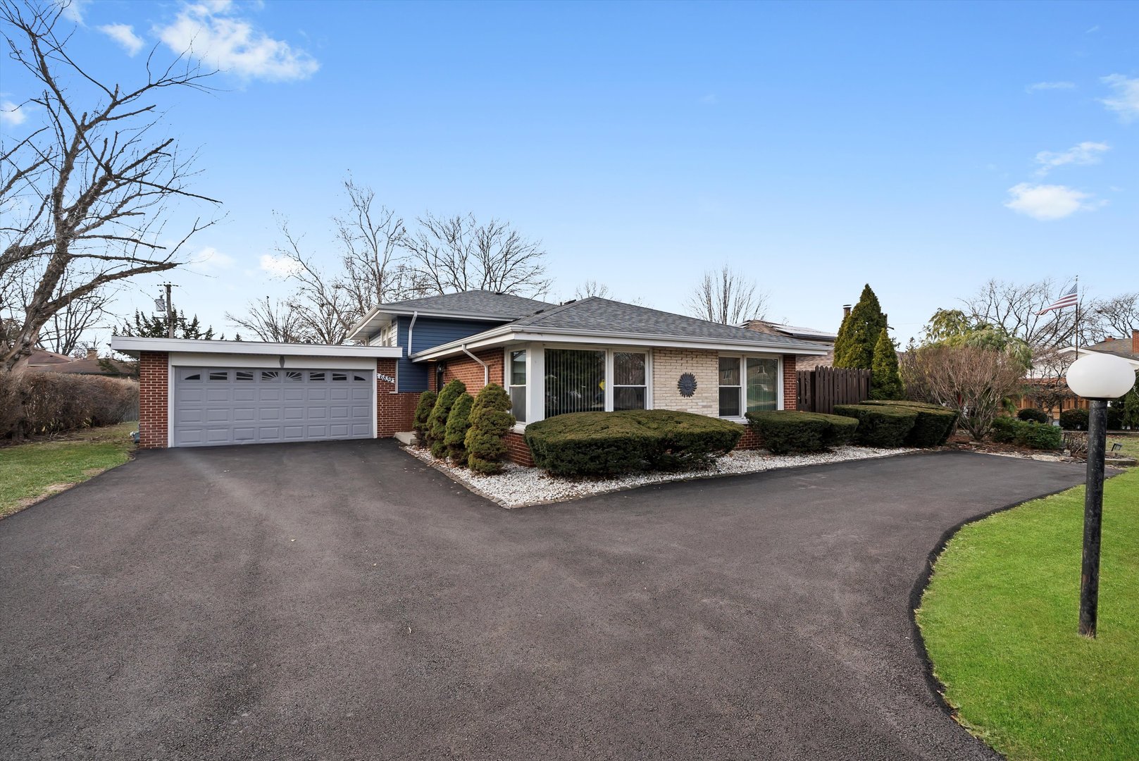 6839 W 127th Street, Palos Heights, IL