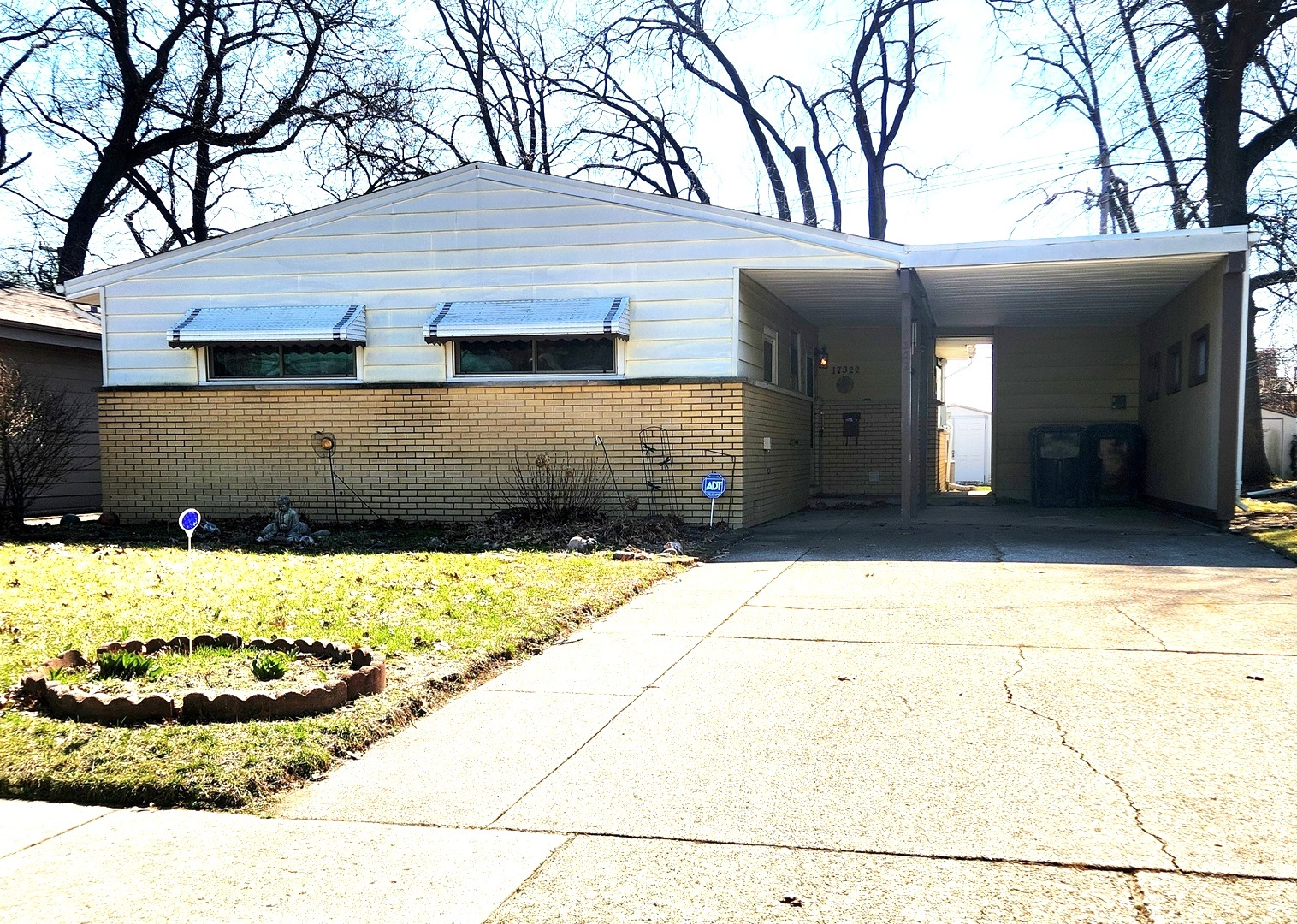 17322 Forestway Drive, East Hazel Crest, IL
