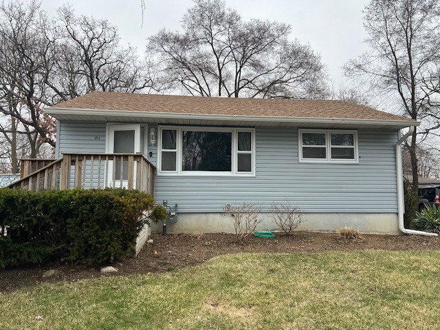 1913 Apache Road, Waukegan, IL