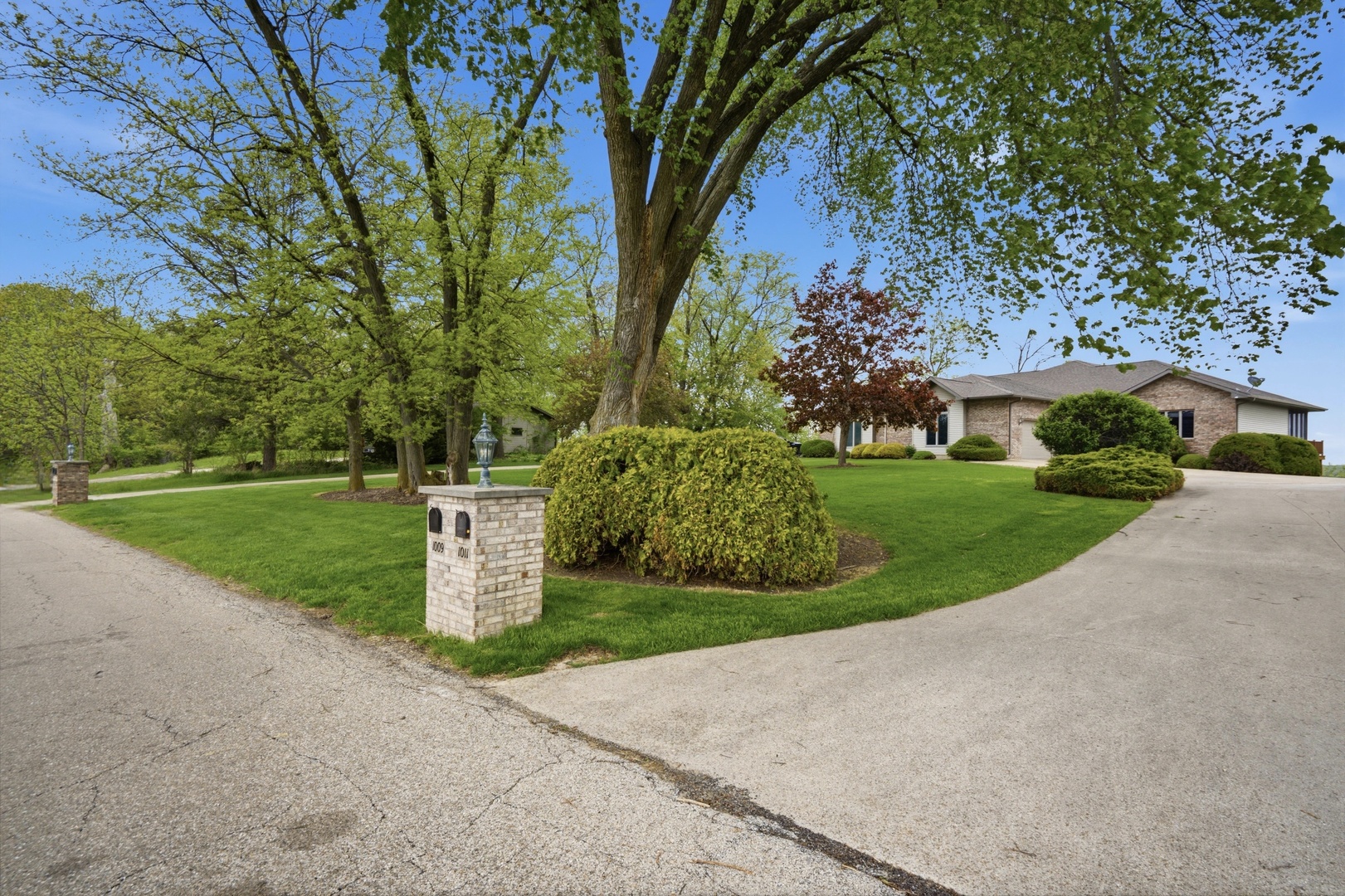 1009 Melody Hills, Fulton, IL