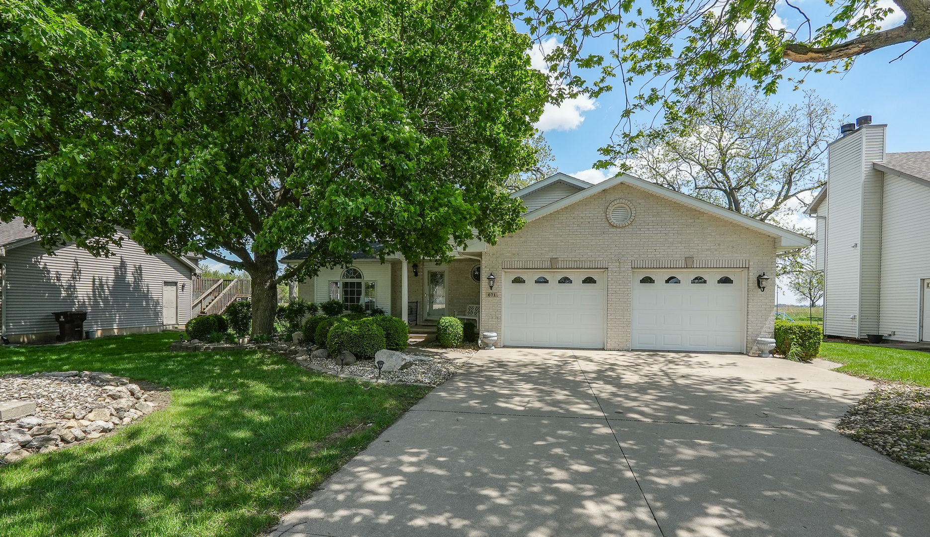 671 Diversatech Drive, Manteno, IL