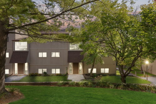 49 Oak Hill Colony #12, Fox Lake, IL