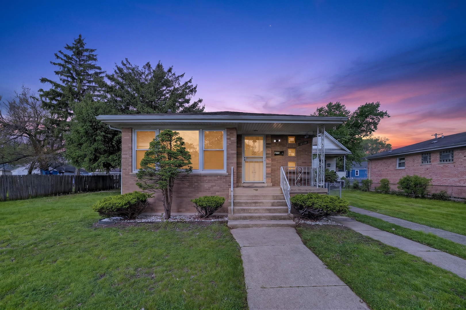 12326 S Racine Avenue, Calumet Park, IL