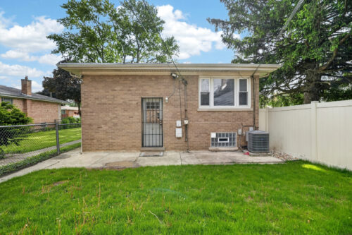 12326 S Racine Avenue, Calumet Park, IL