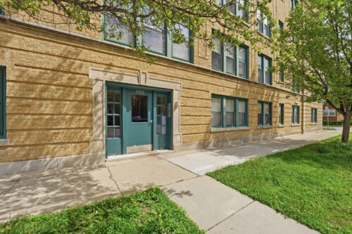 4900 Davis Street #3E, Skokie, IL