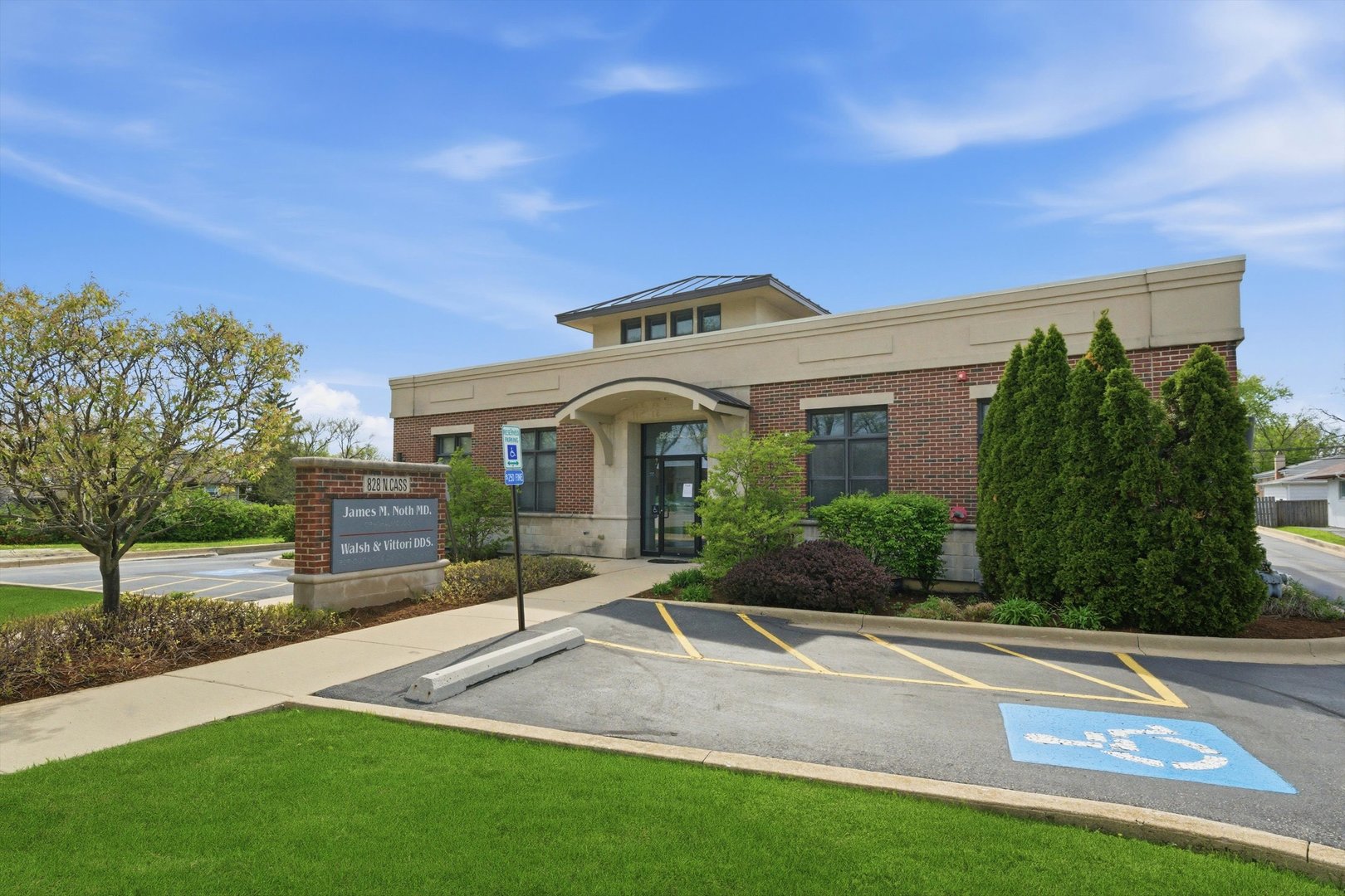 828 N Cass Avenue #1B, Westmont, IL