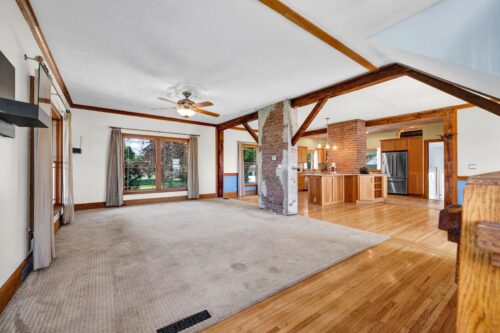 5664 Graff Road, Minier, IL