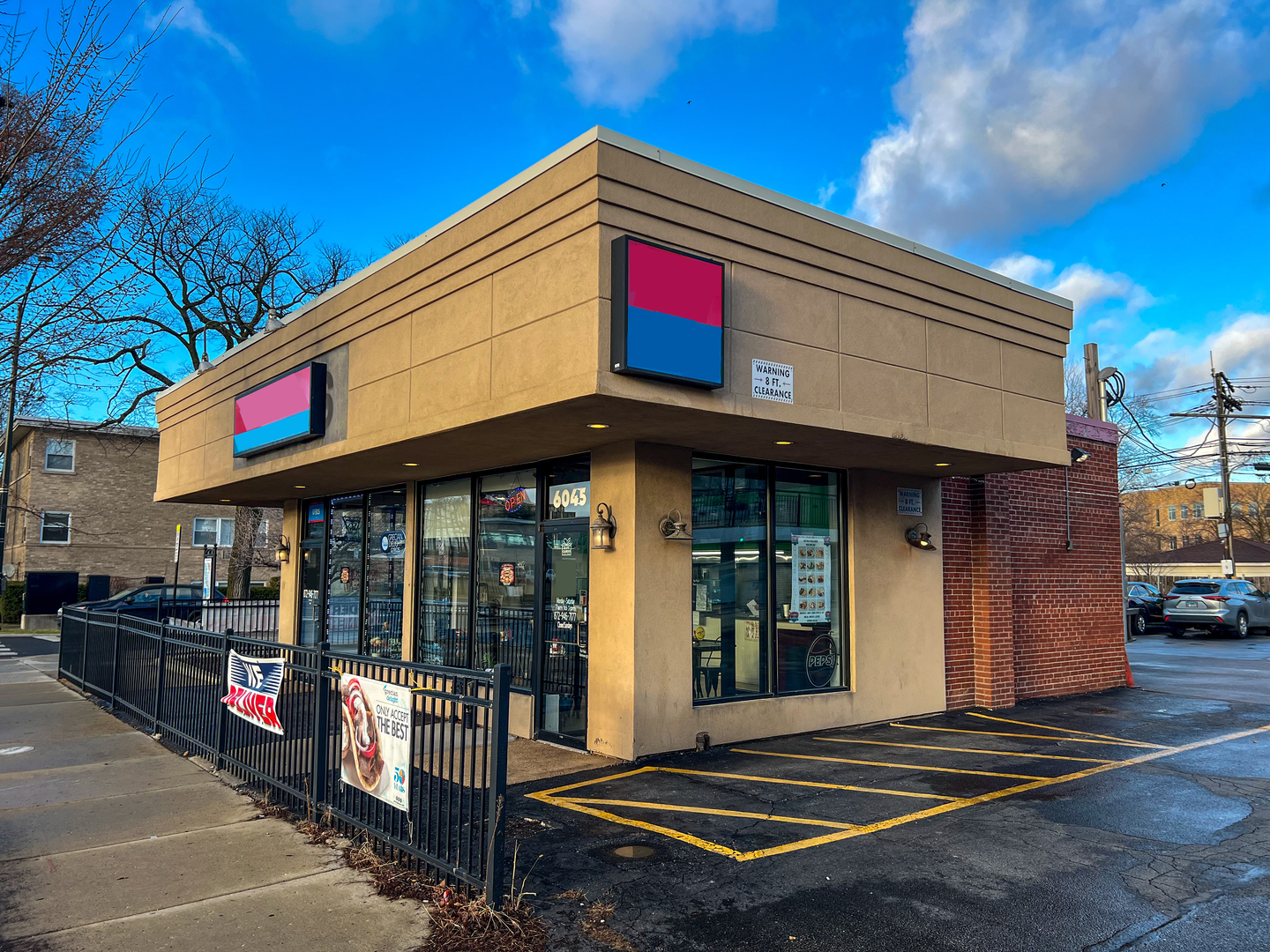 6045 N Cicero Avenue, Chicago, IL