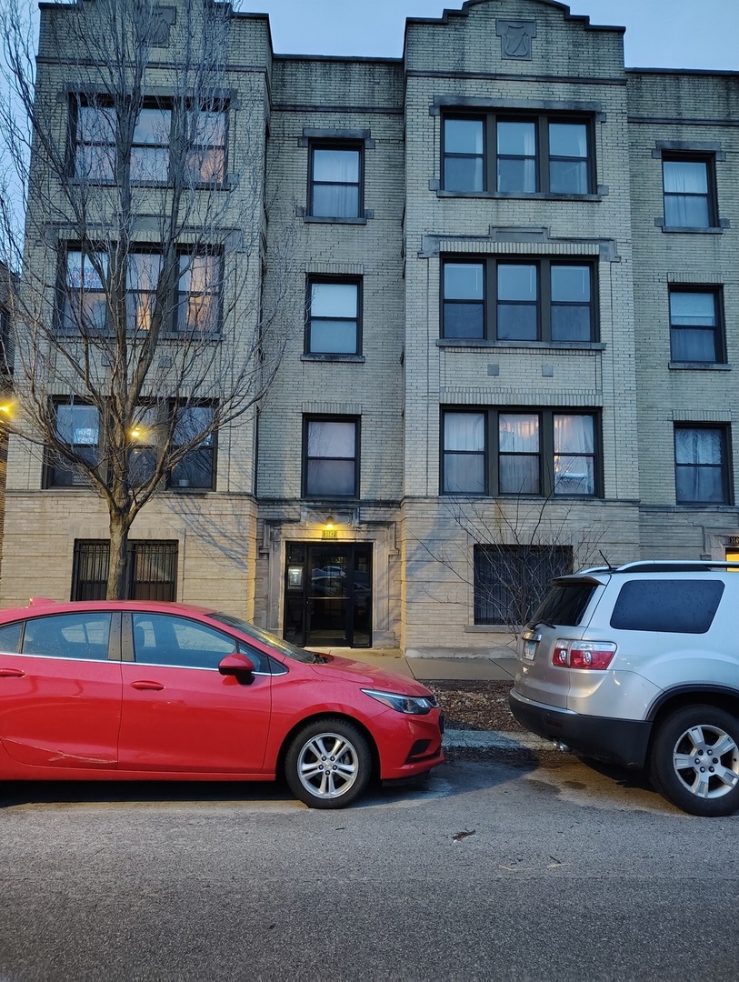 3149 W Wellington Avenue #1, Chicago, IL