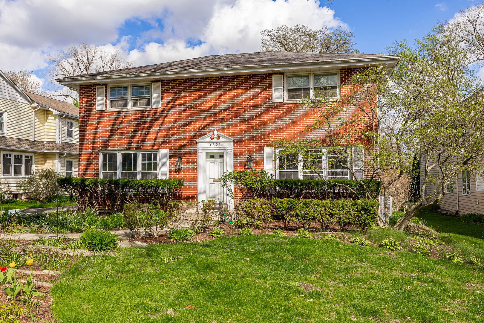 4821 Wallbank Avenue, Downers Grove, IL
