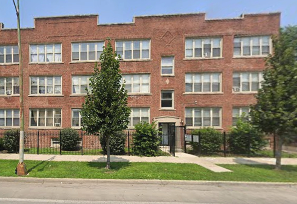 612 E Marquette Road #2, Chicago, IL