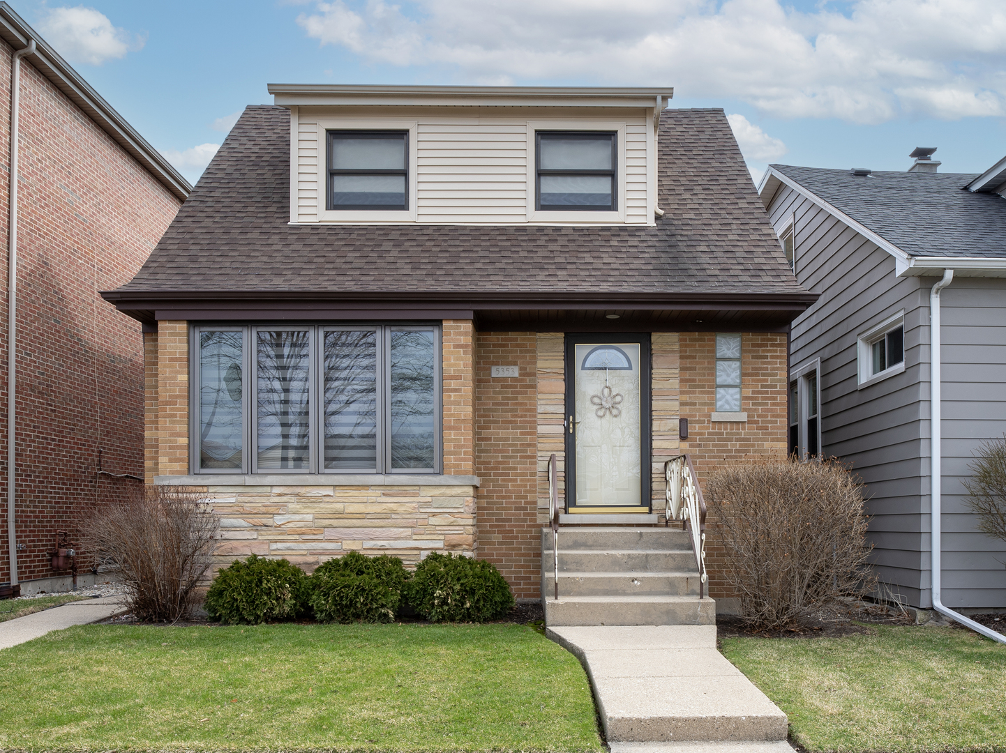 5353 N Nottingham Avenue, Chicago, IL