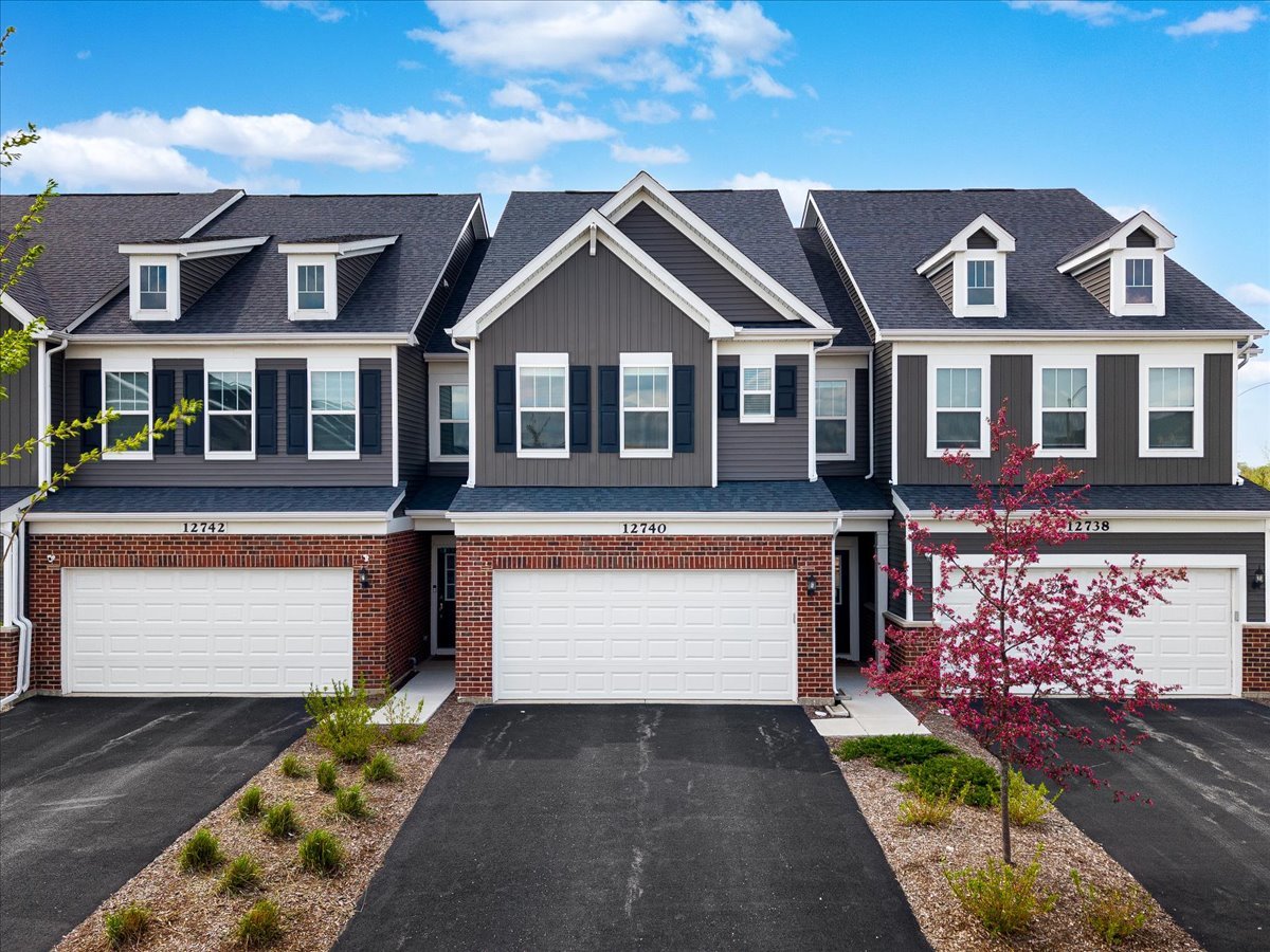 12740 S Nicholas Drive, Plainfield, IL
