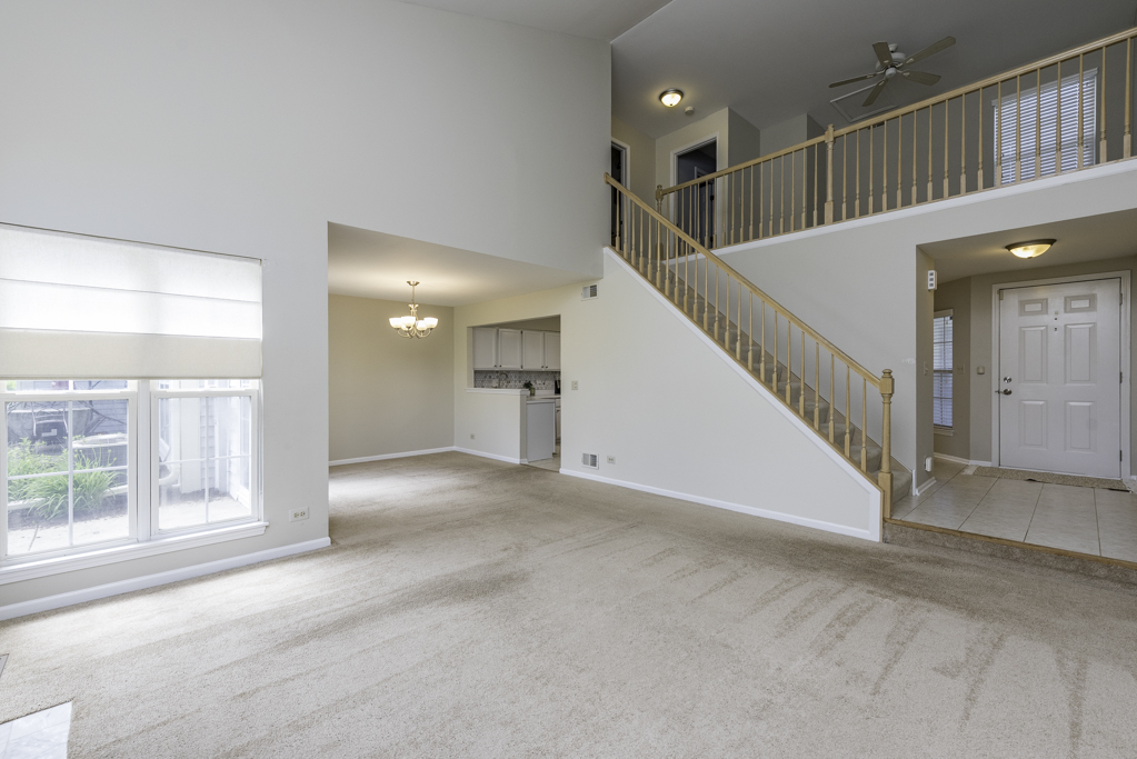 36111 N New Bridge Court, Gurnee, IL