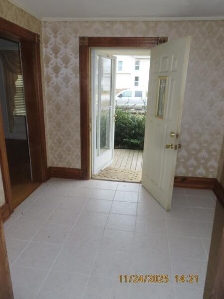 103 1st Street, Bradford, IL