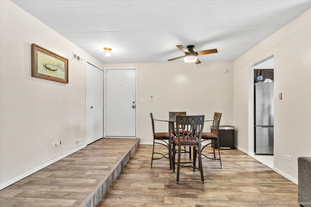 5202 Midlothian Turnpike #107, Crestwood, IL