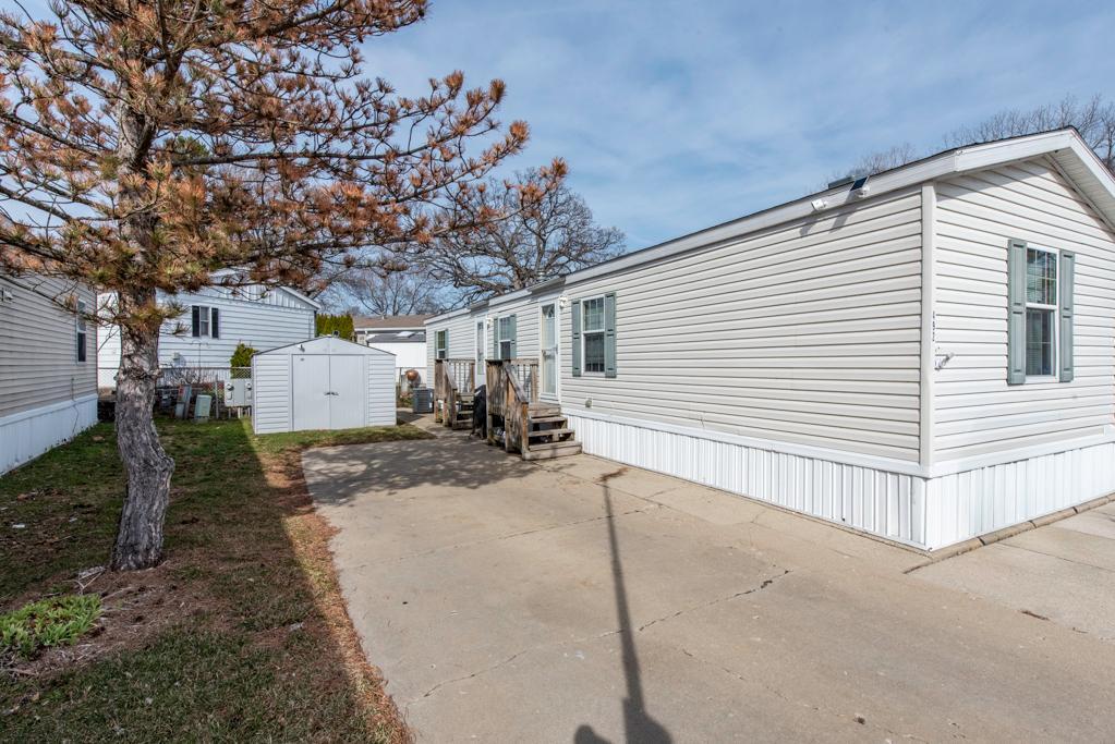 38569 N Sheridan Road #492, Beach Park, IL