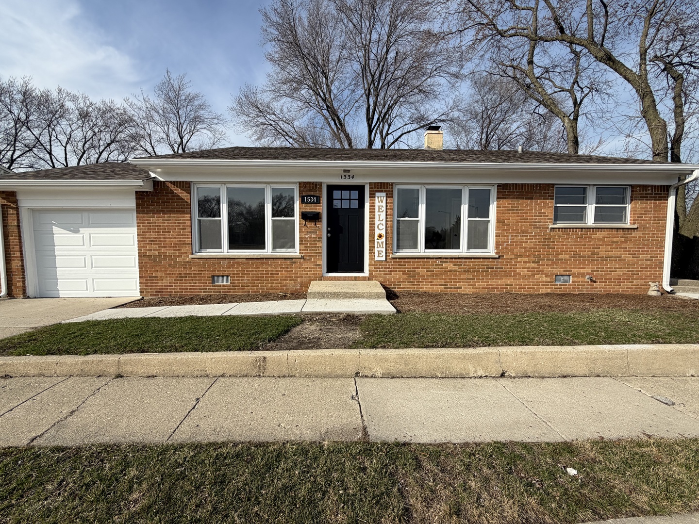 1534 E Palatine Road, Palatine, IL