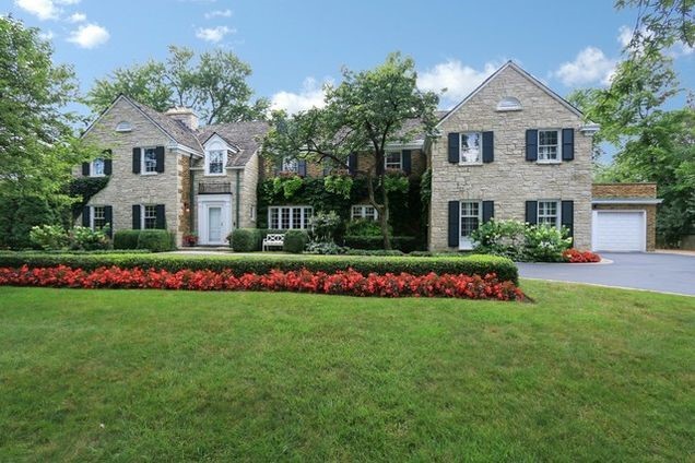 965 Castlegate Court, Lake Forest, IL