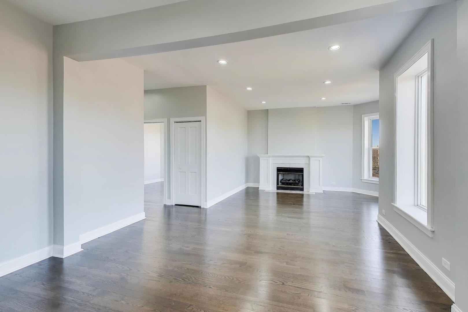313 E 60th Street #4, Chicago, IL