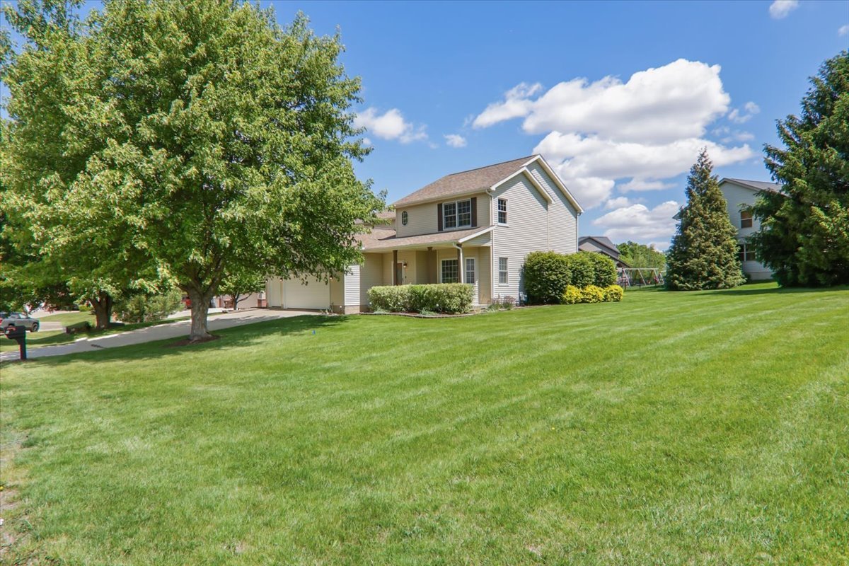 1 Quail Court, Downs, IL