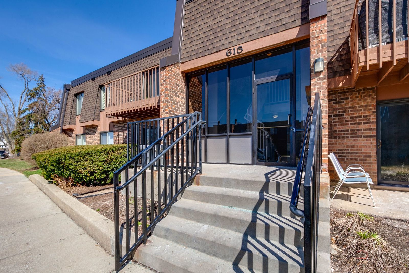 615 Tralee Court #1C, Schaumburg, IL