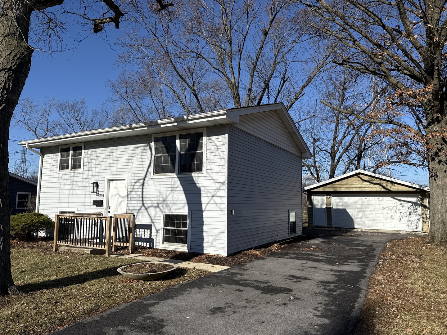 3704 Linden Road, Richton Park, IL