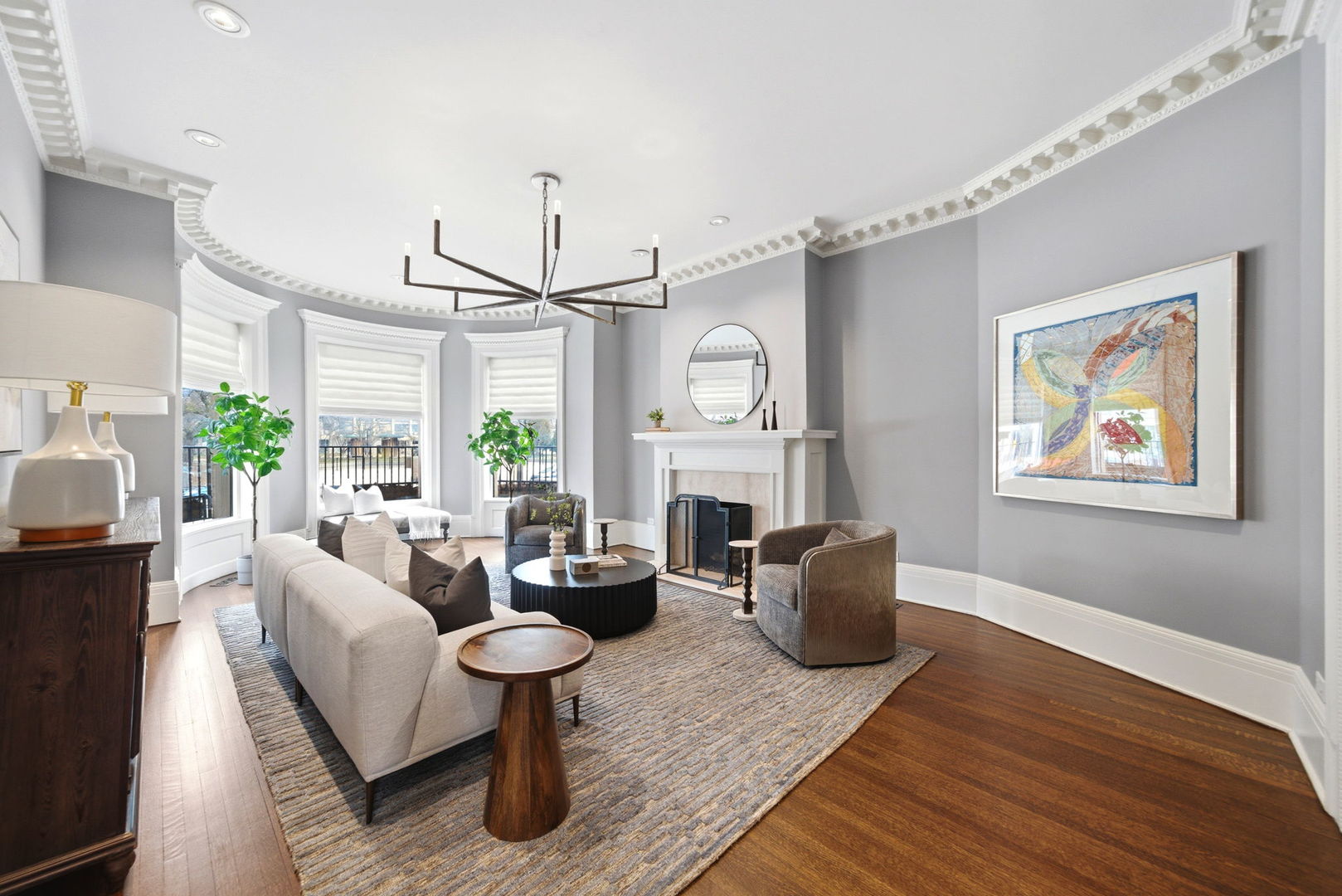 1352 N La Salle Drive, Chicago, IL