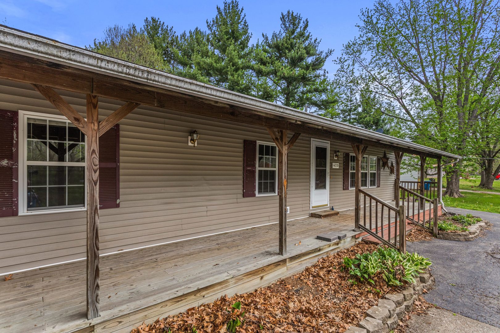 420 N Fisler Road, Monticello, IL