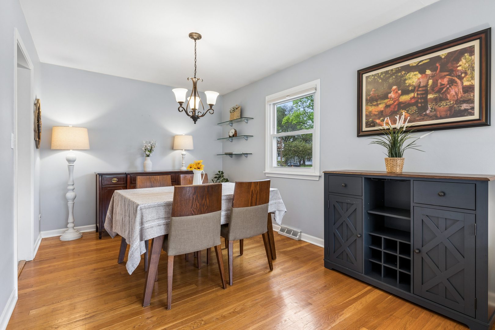 1105 E Barberry Lane, Mount Prospect, IL