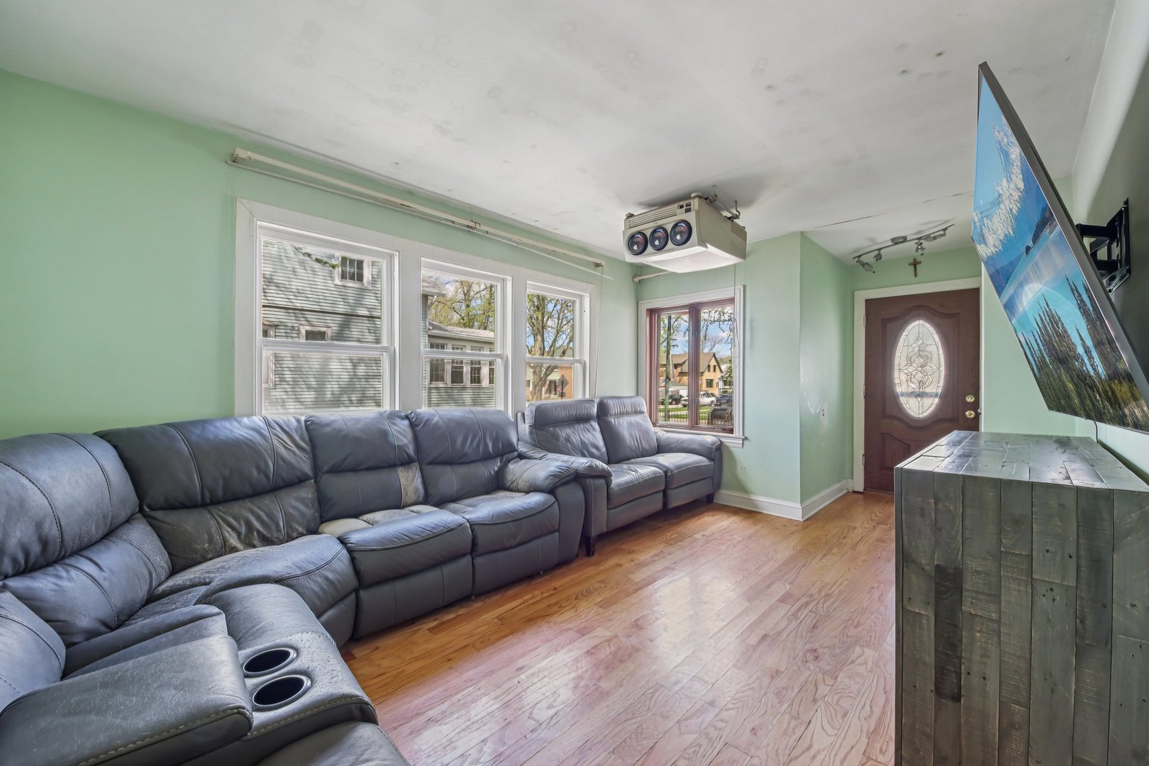 3832 N Oak Park Avenue, Chicago, IL