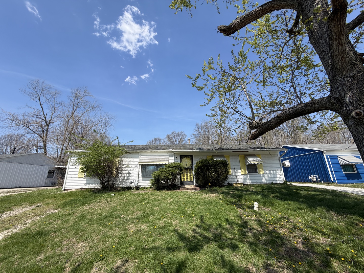 1305 Parkview Drive, Danville, IL
