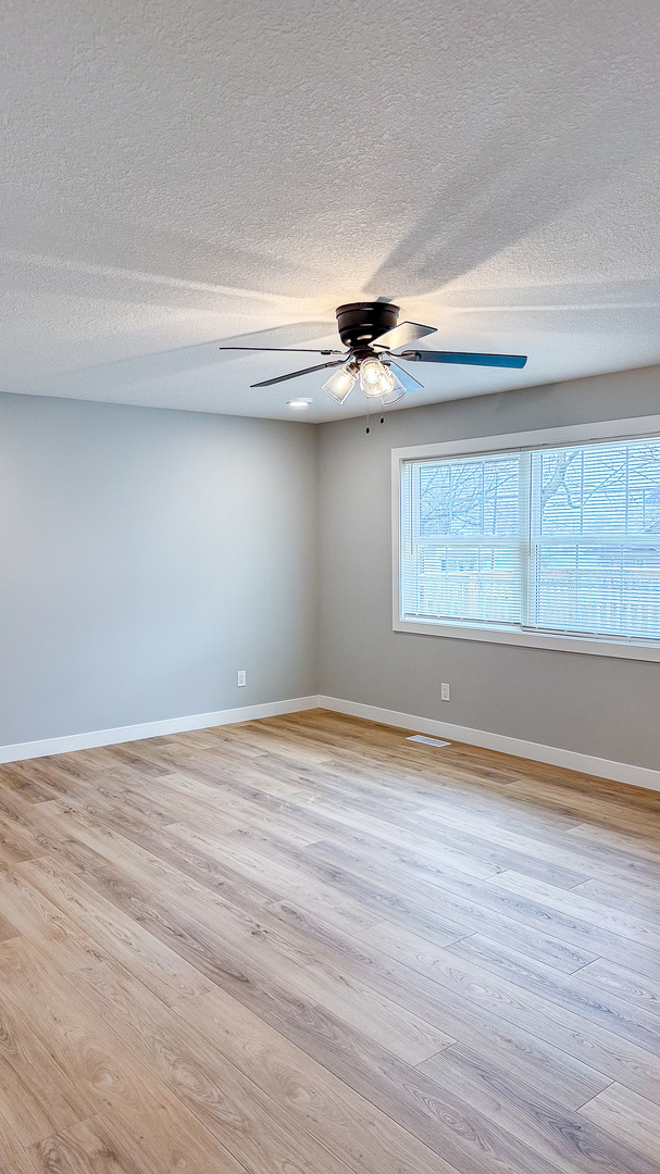 103 W 2nd Street, Broadlands, IL