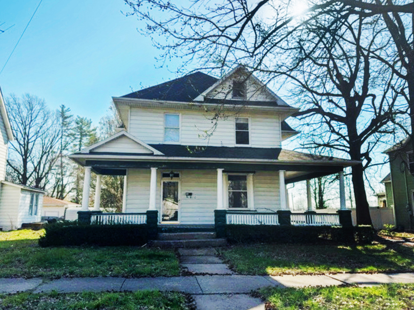 410 S Market Street, Sparta, IL