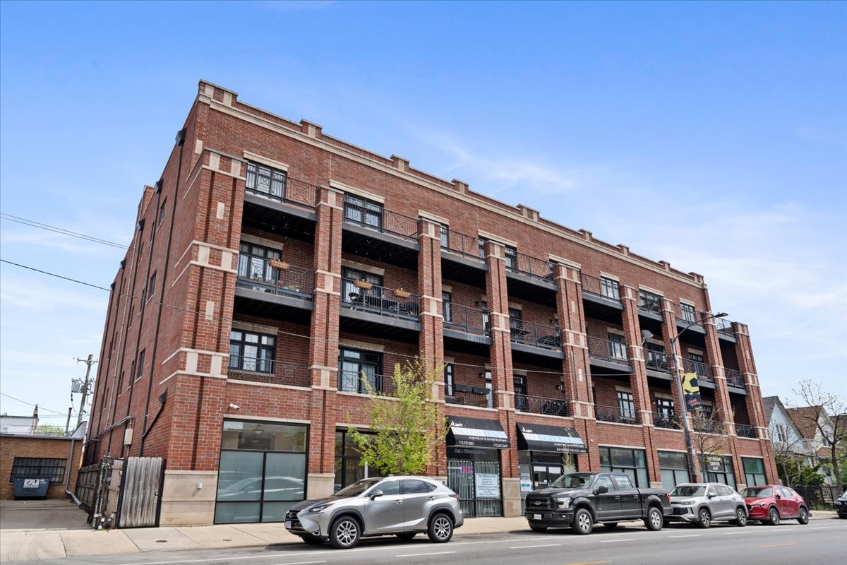 4141 N Kedzie Avenue #306, Chicago, IL