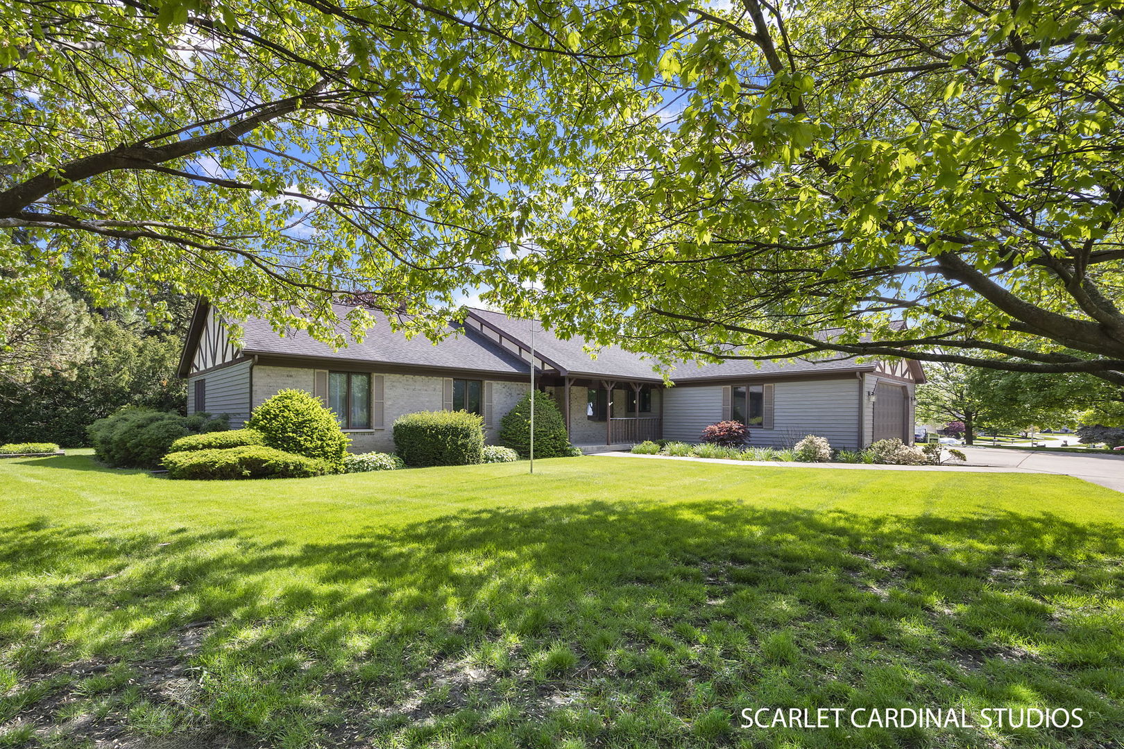 5S440 Beau Bien Boulevard, Naperville, IL