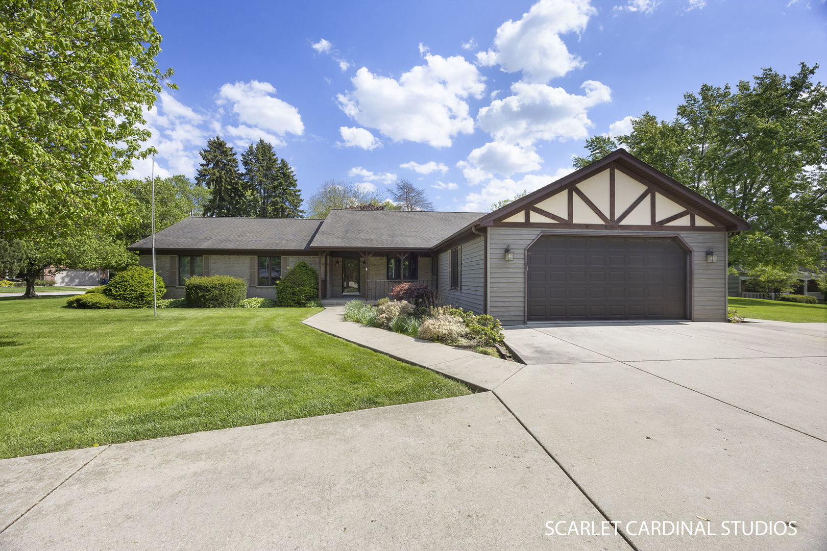 5S440 Beau Bien Boulevard, Naperville, IL