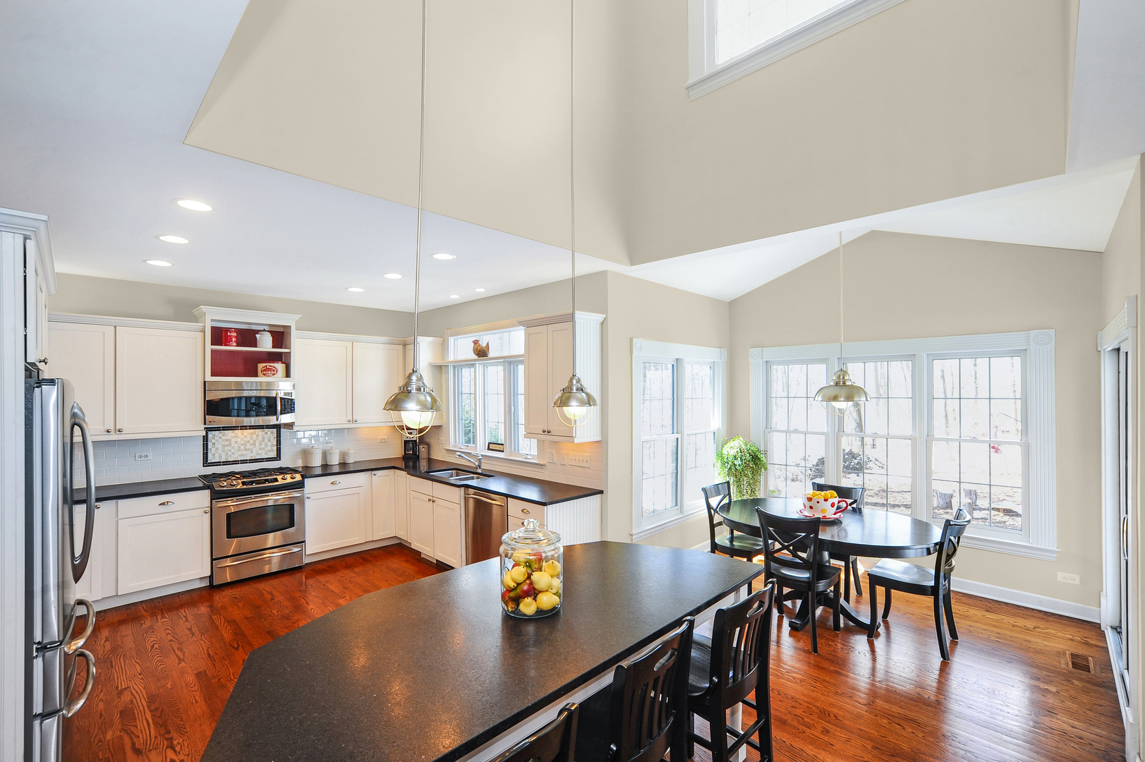 676 Framingham Court, Gurnee, IL