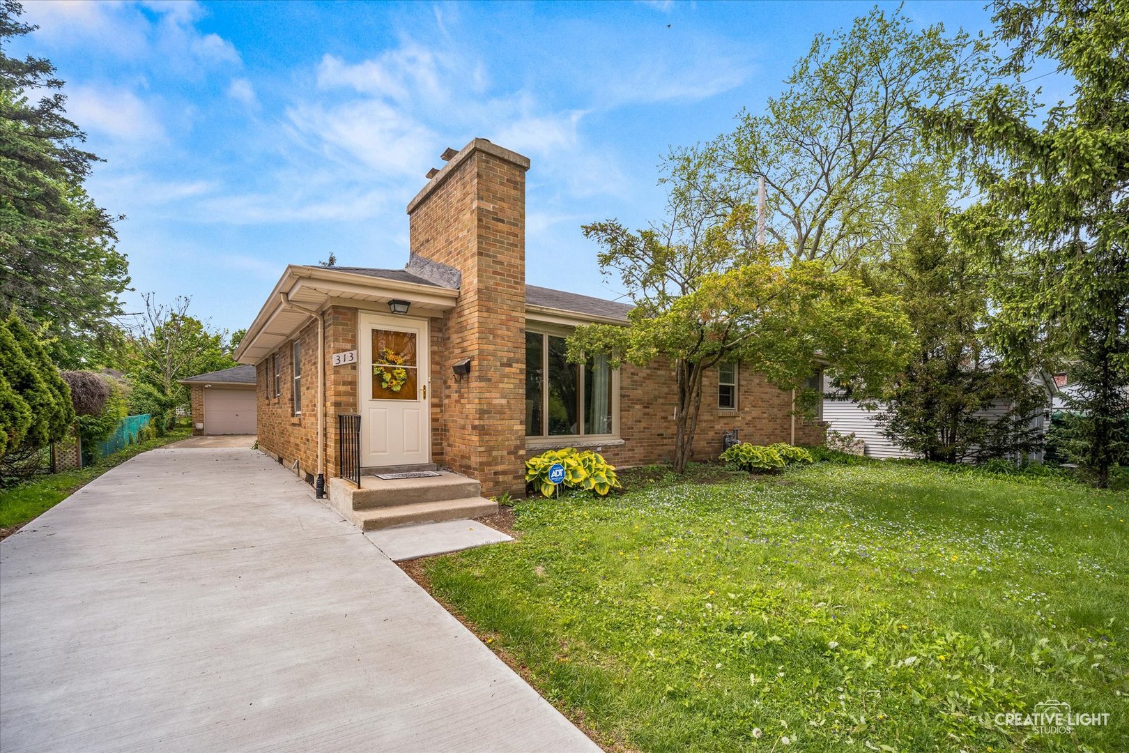 313 E Morningside Avenue, Lombard, IL