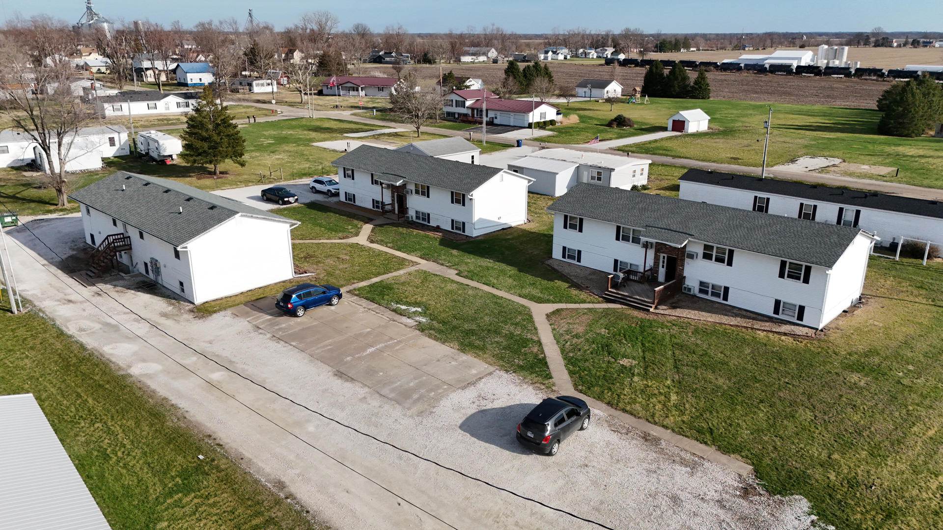 219 S F Street, La Harpe, IL