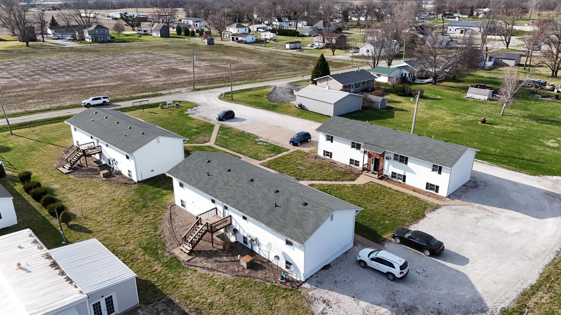 219 S F Street, La Harpe, IL