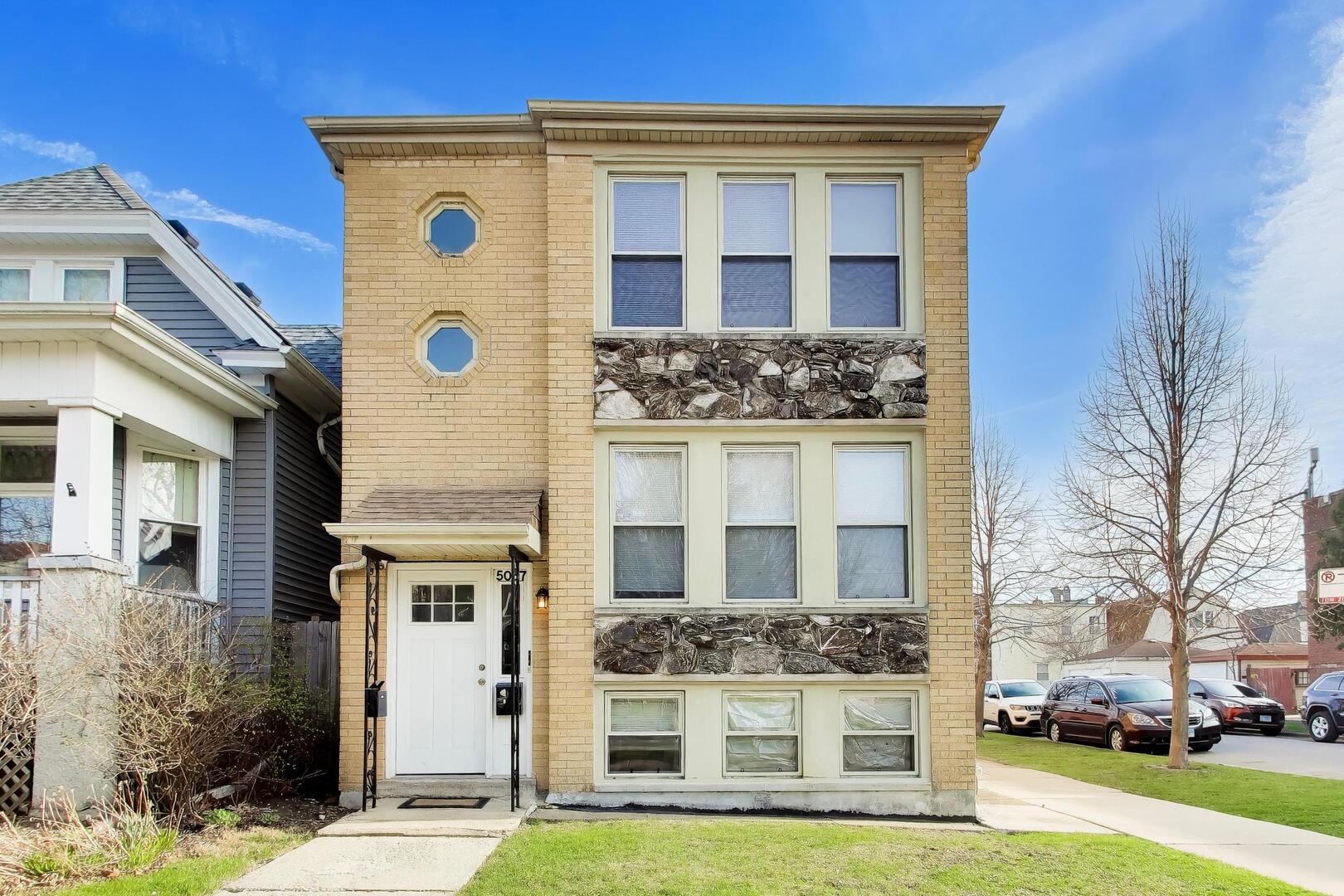 5057 W Dakin Street #G, Chicago, IL