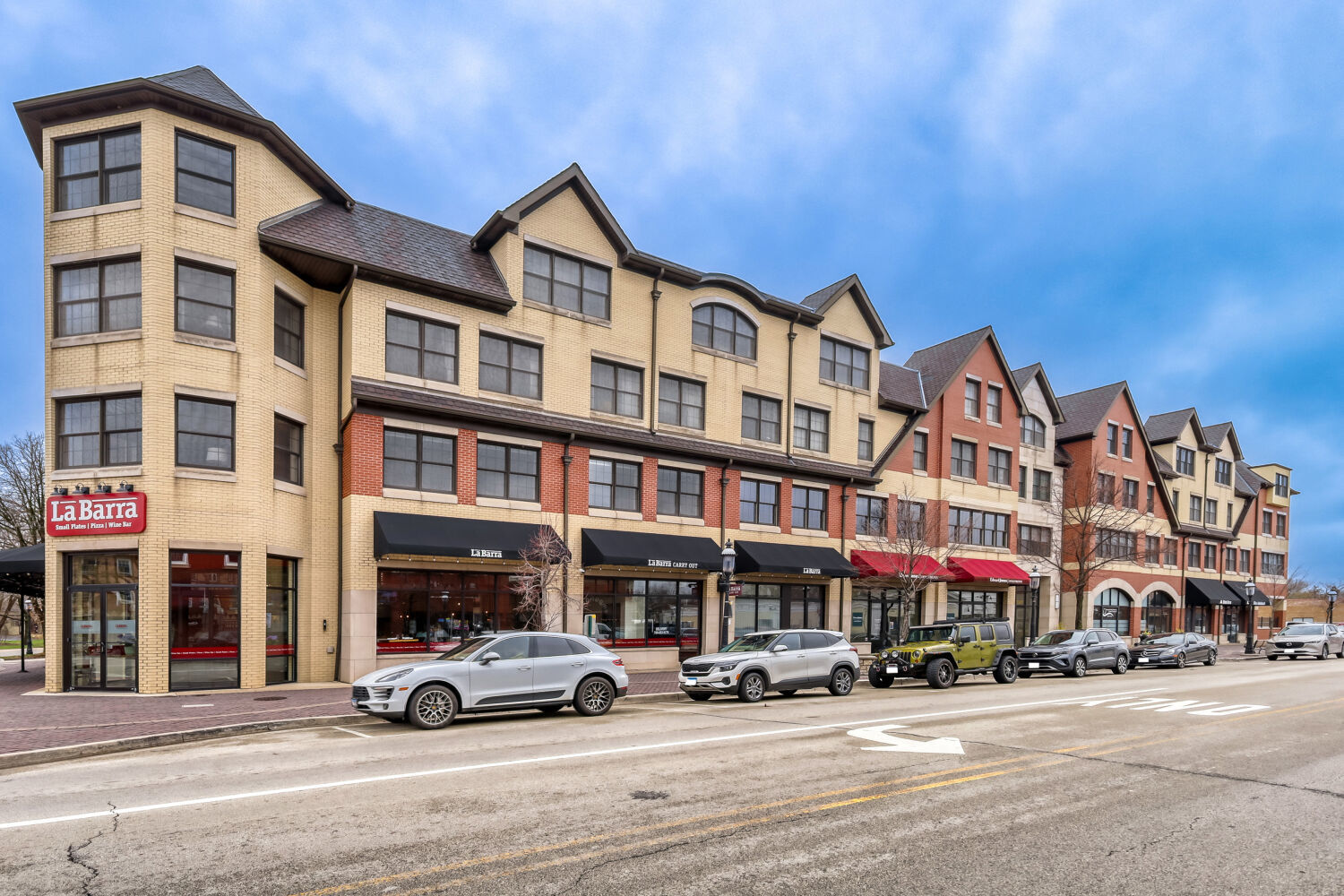 10 E Burlington Street #3B, Riverside, IL