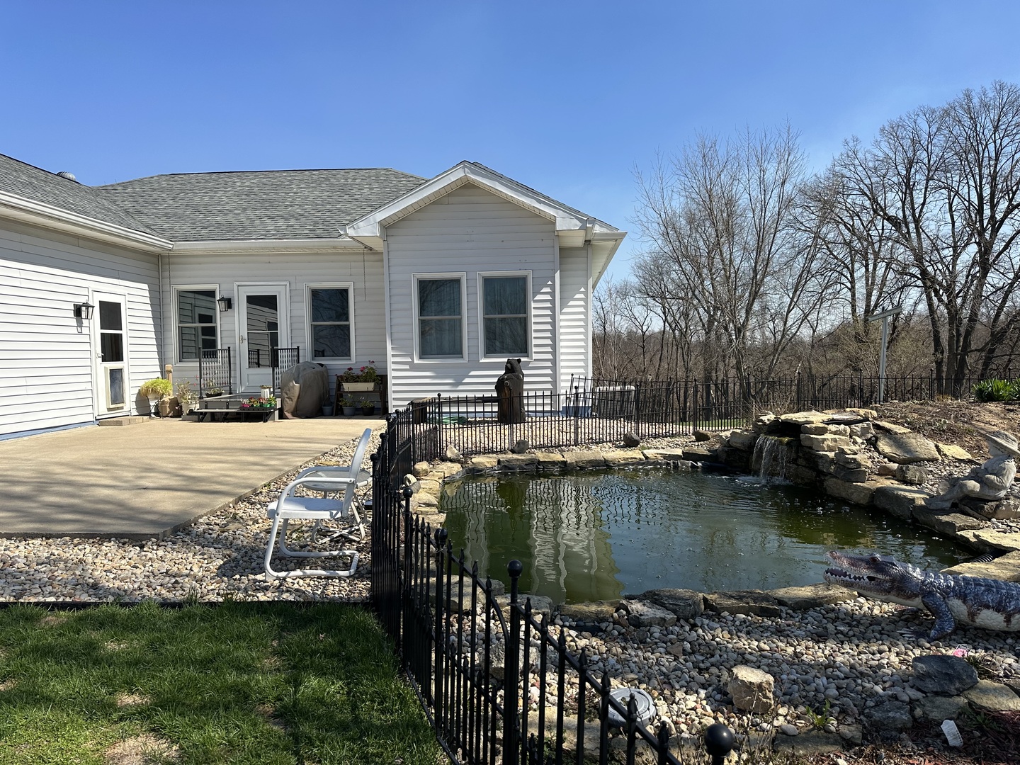 18760 Hillside Road, Morrison, IL