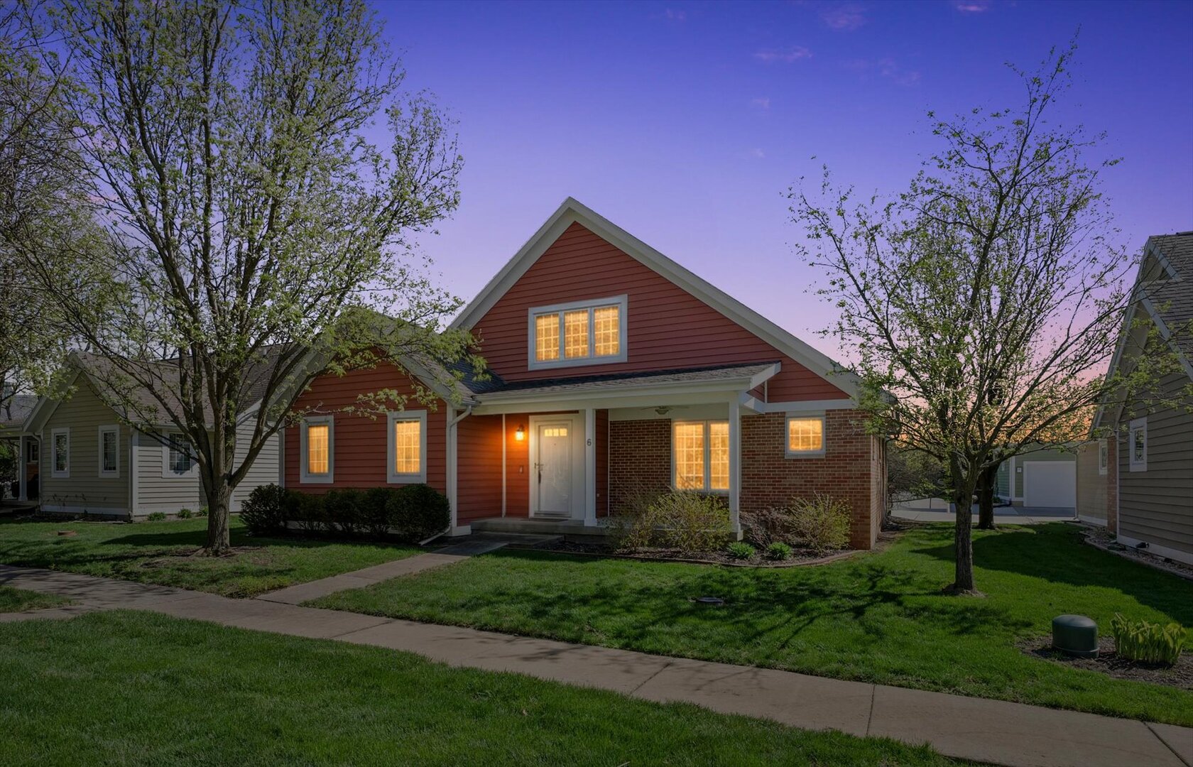 6 HEDGEROW Court #6, Monticello, IL