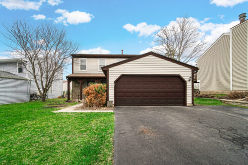 593 Iroquois Trail, Carol Stream, IL