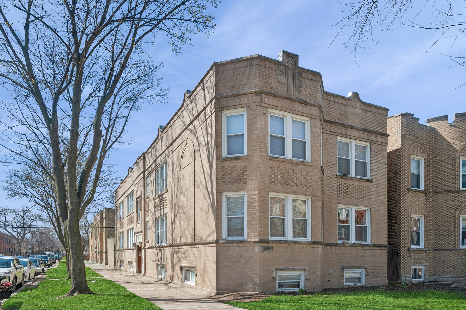 2440-42 W Ardmore Avenue, Chicago, IL